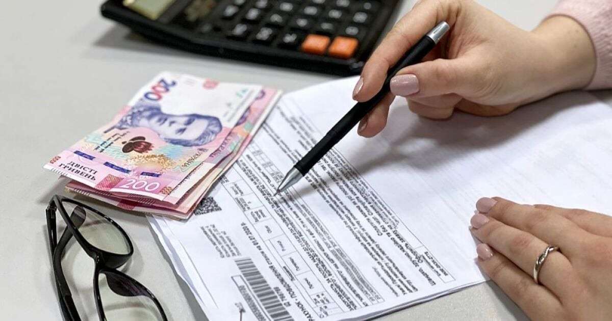 Чи вплине «Зимова підтримка» на житлову субсидію: пояснення ПФУ
Українці, які отримують державну допомогу, можуть розраховувати на додаткові виплати, не втрачаючи через це права на інші види підтримки. Чи…