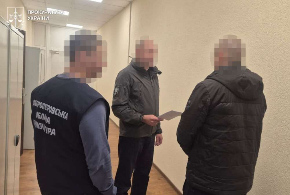 Троих полицейских из Днепропетровской области подозревают в разбойном нападении