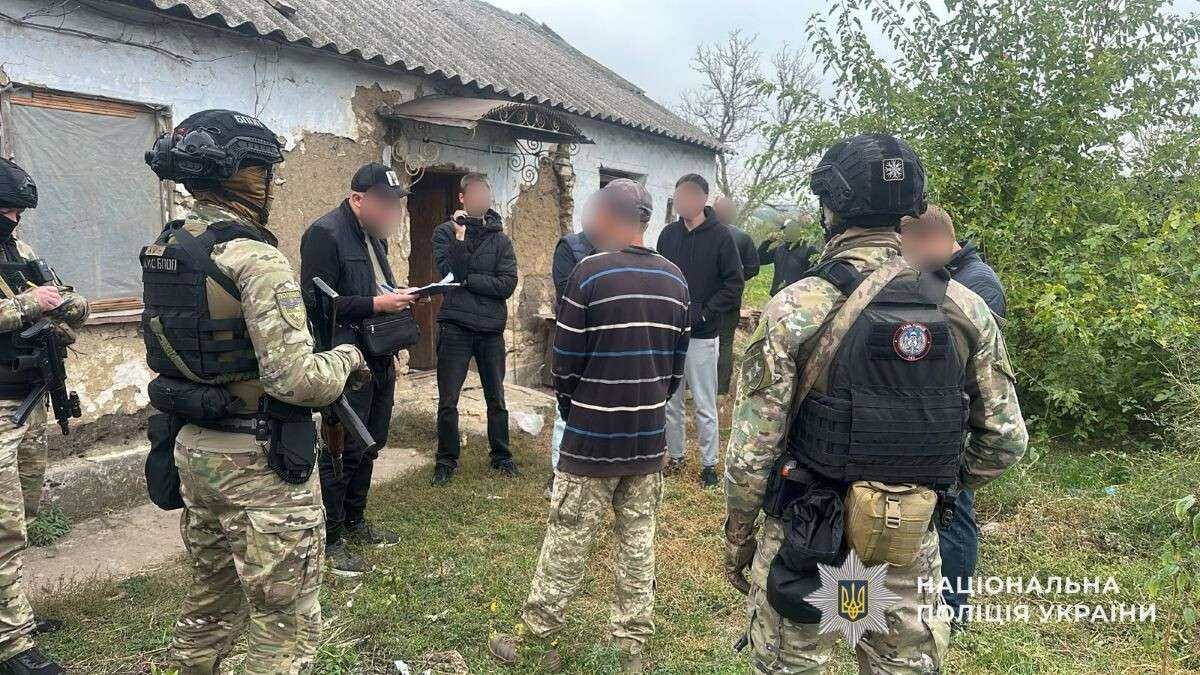 На Дніпропетровщині чоловіка підозрюють у жорстокому вбивстві жінки
