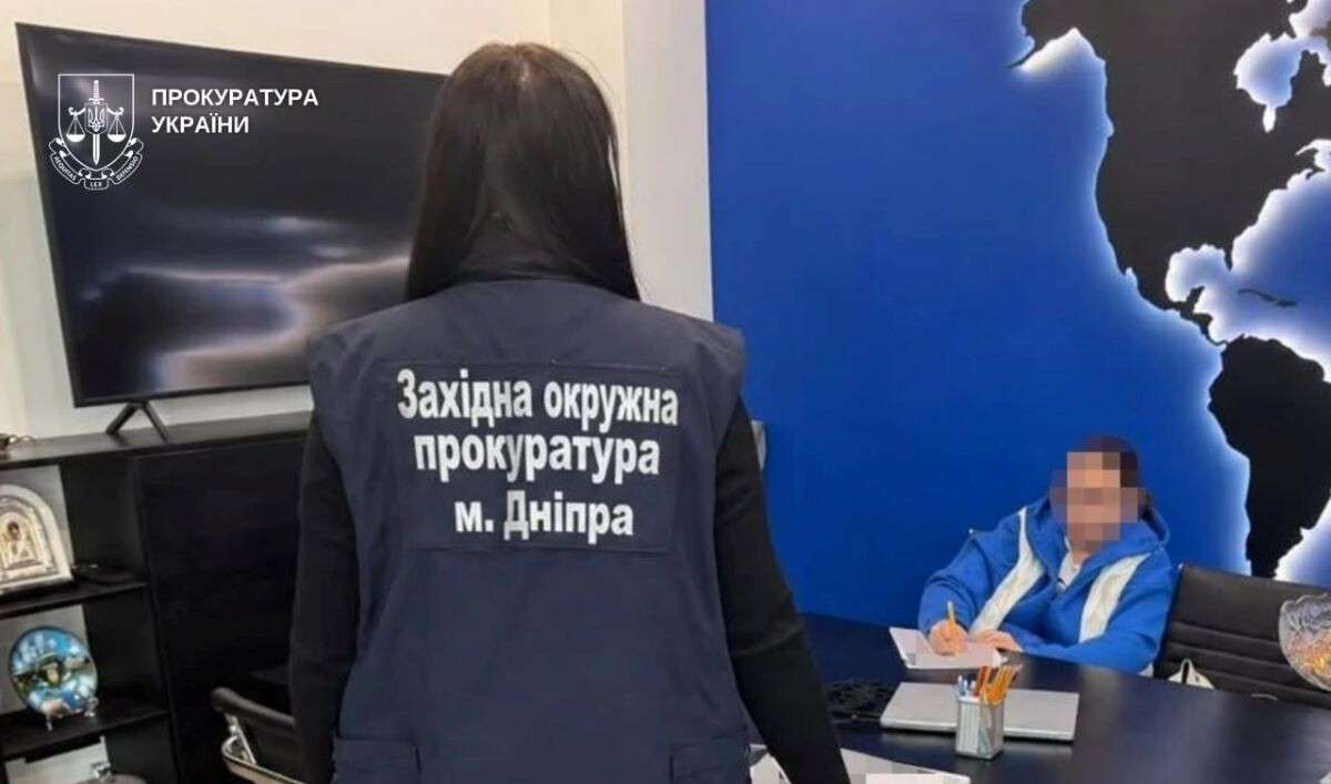 У Дніпрі арбітражну керуючу підозрюють у привласненні майже 600 тисяч гривень
У Дніпрі викрили ймовірну схему заволодіння державними коштами, пов’язану з орендою приміщення державного підприємства. У справі фігурує арбітражна керуюча, яка…