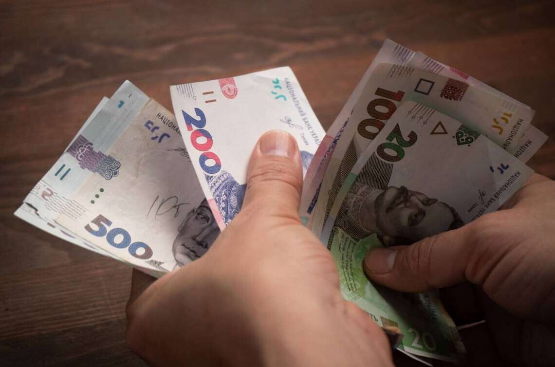 Три месяца или пожизненно: в Украине определили сроки выплаты базовой социальной помощи